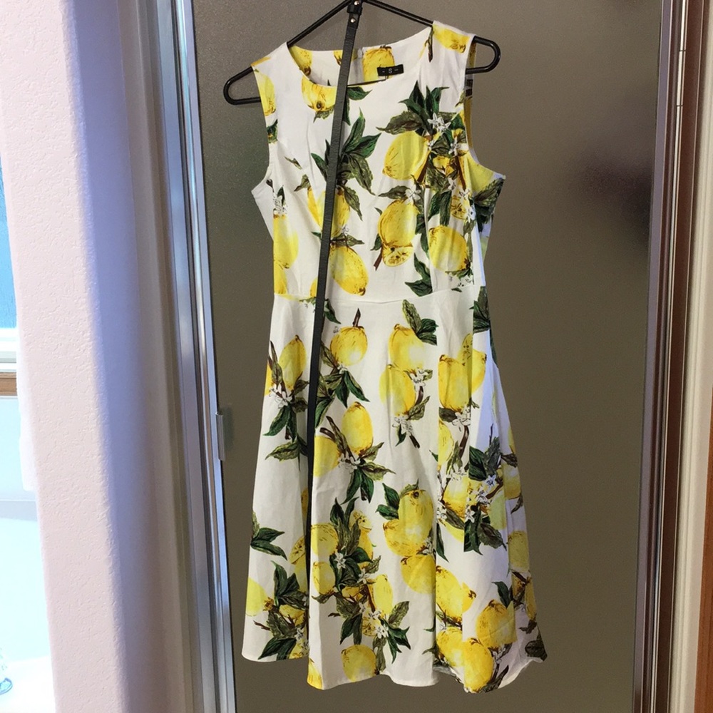 Lemon dress